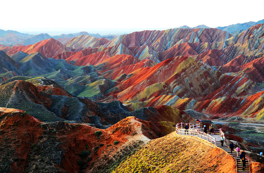Увидеть своими глазами Цветные скалы Чжанъе Данксиа в провинции Ганьсу, Китай