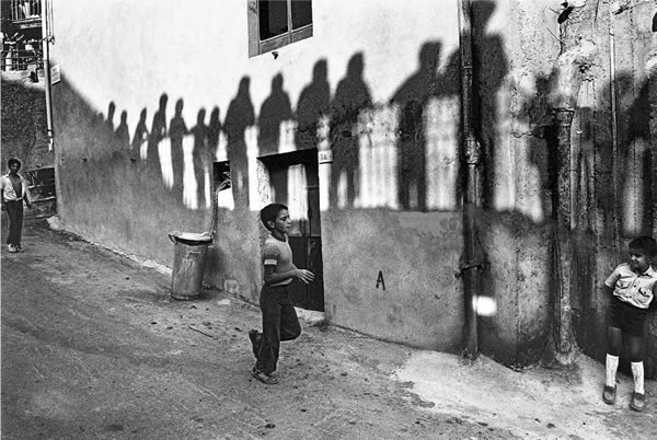 Чёрно-белые фотографии от мастеров - 100 кадров