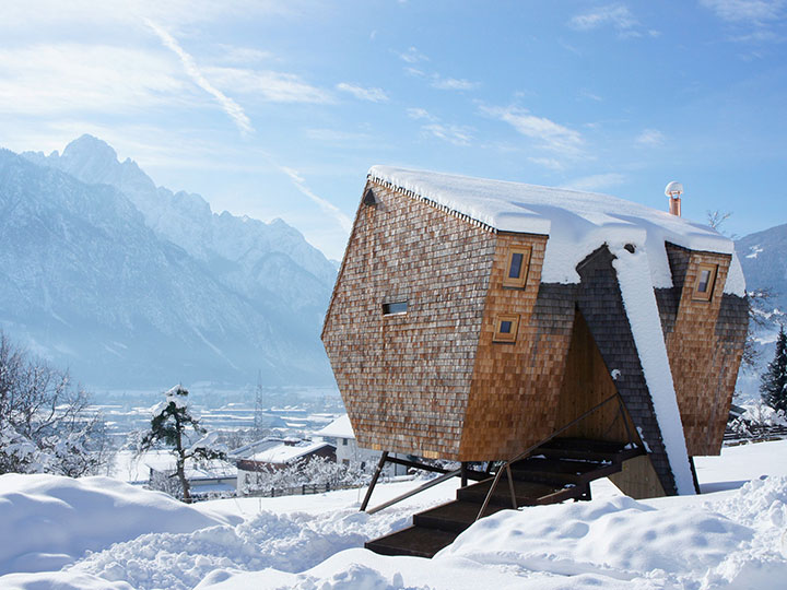 Маленькой деревянный дом в Австрийских Альпах - Ufogel18