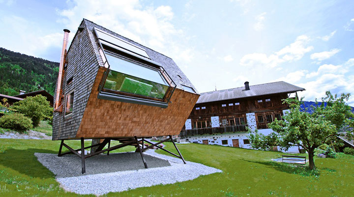 Маленькой деревянный дом в Австрийских Альпах - Ufogel7