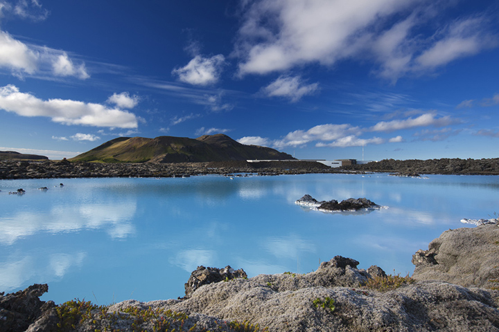 Голубая лагуна - уникальный курорт в Исландии11