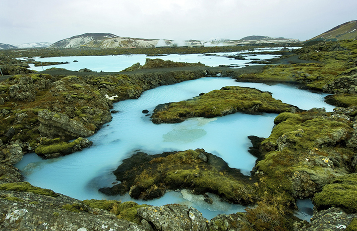 Голубая лагуна - уникальный курорт в Исландии6