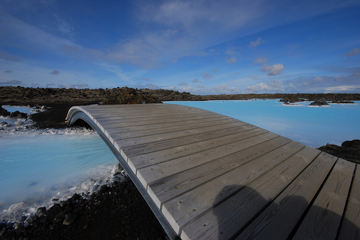 Голубая лагуна - уникальный курорт в Исландии4