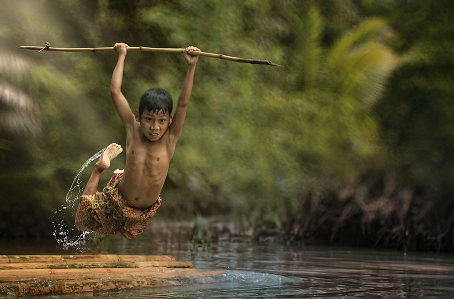 Будни сельских жителей Индонезии в ярких фотографиях-13