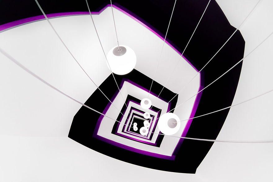Винтовые лестницы в фотографии - 30 гипнотизирующих кадров