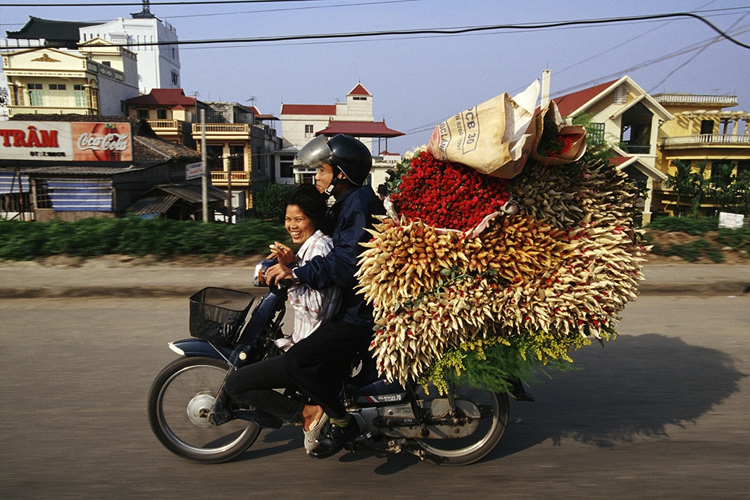 Находчивые вьетнамские мотоциклисты