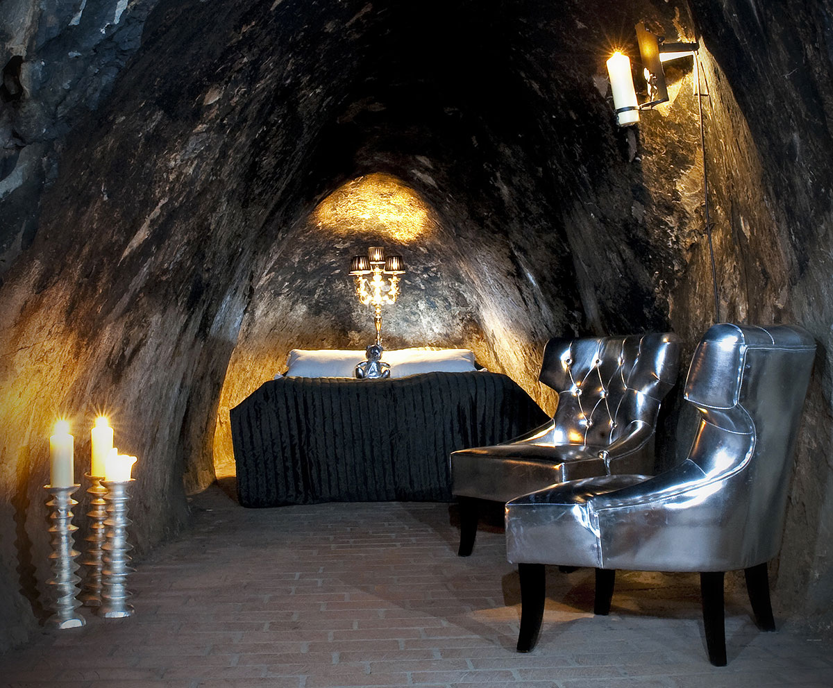 Самый глубокий отель в мире Silvergruva Sala, Швеция