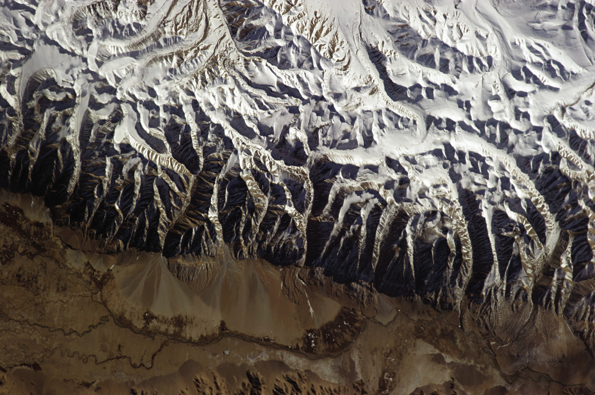 Земля из космоса - потрясающие фотографии от Криса Хэдфилда