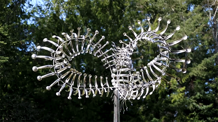 Потрясающие ветряки кинетического скульптора Энтони Хау - видео