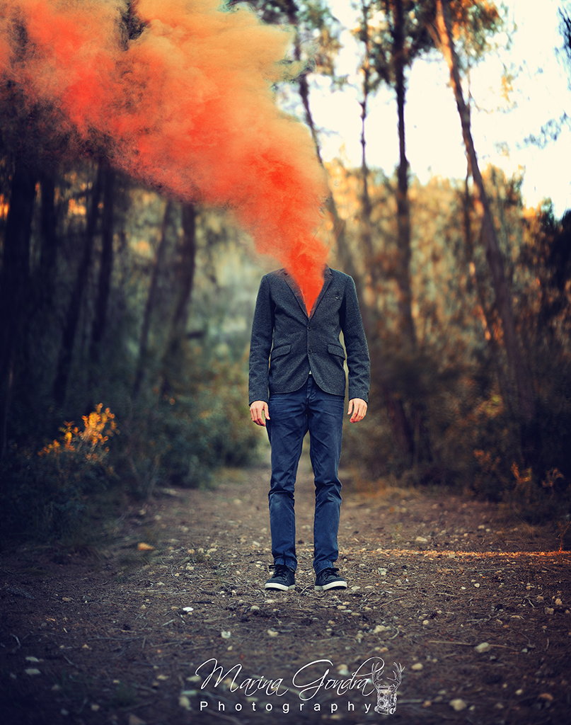 Фотосессия с цветным дымом мужская