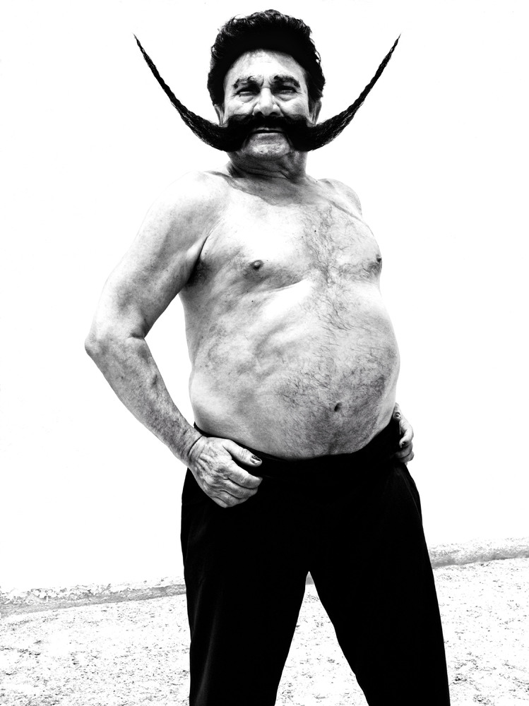 Чёрно-белые портреты мужчин-танцоров от Рувена Афанадора - 13