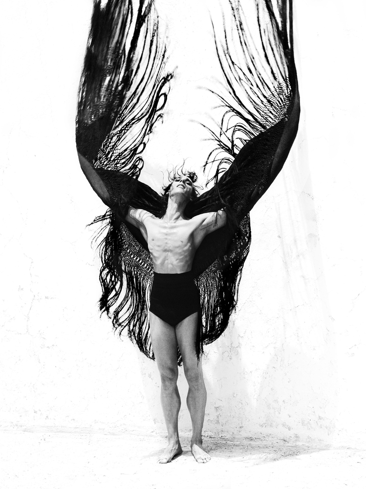 Чёрно-белые портреты мужчин-танцоров от Рувена Афанадора - 4