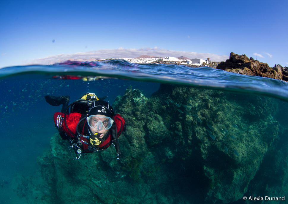 34 невероятные фотографии о том, что скрывается под водой - 27