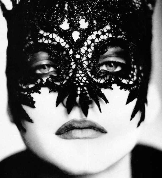 Свобода в чёрно-белых фотографиях моды Эллен фон Унверт