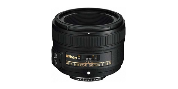 Nikon 50mm f18 lens