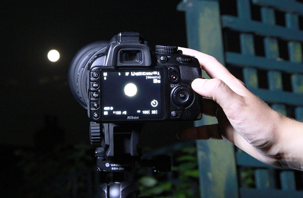 How to photograph the moon pictures NIK25.zone 5.liveview
