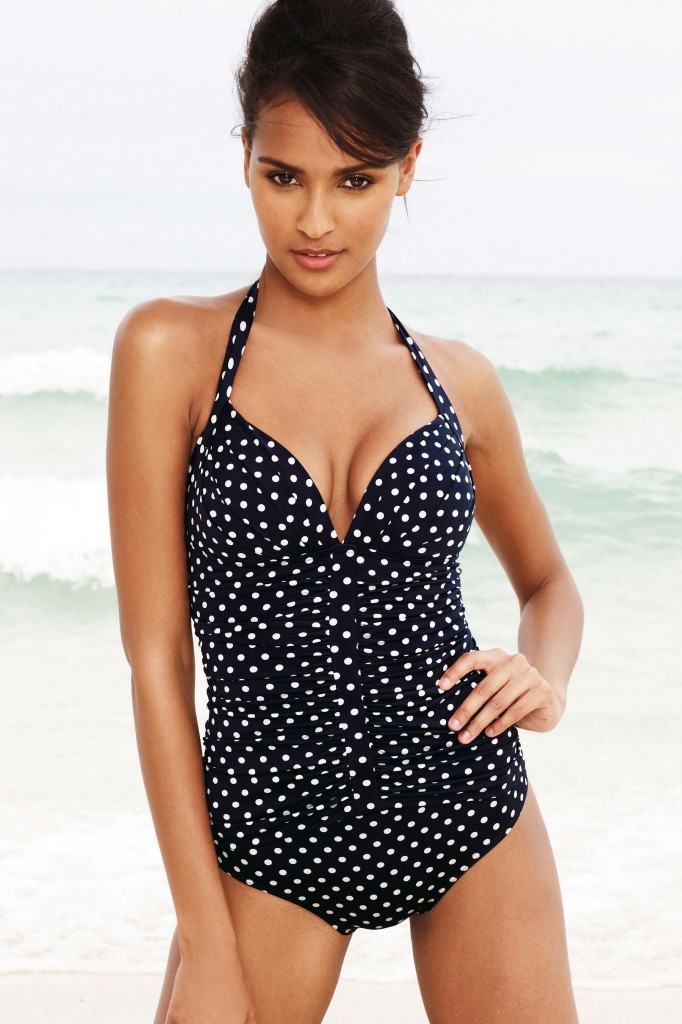 Gracie-Carvalho-Next-swimwear-4-682x1024