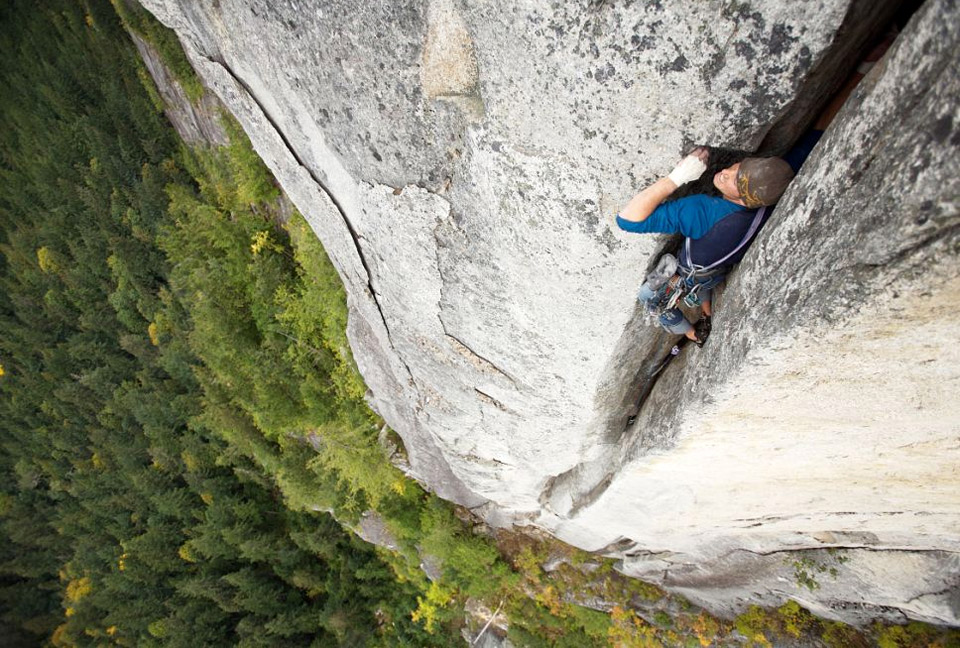 10climber-in-the-crack
