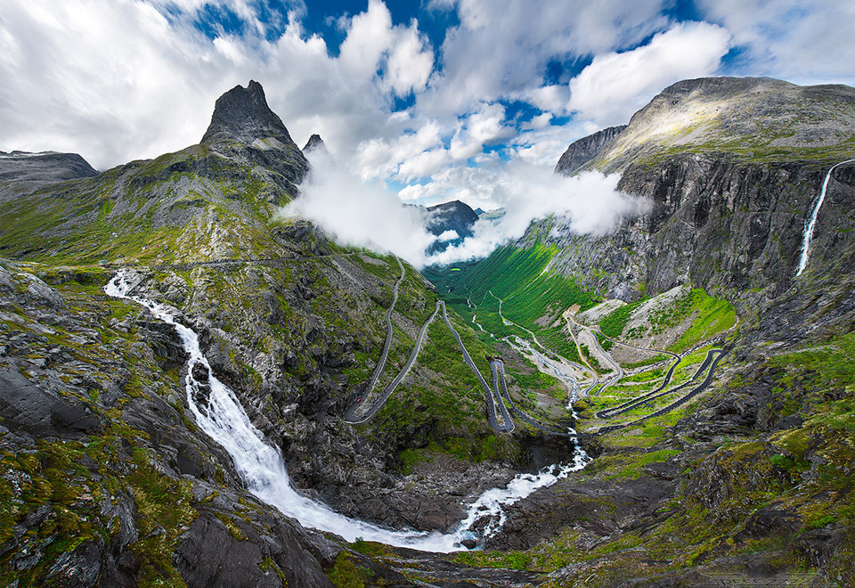 Роскошные пейзажи Норвегии 1trollstigen-norways-most-famous-mountain-road