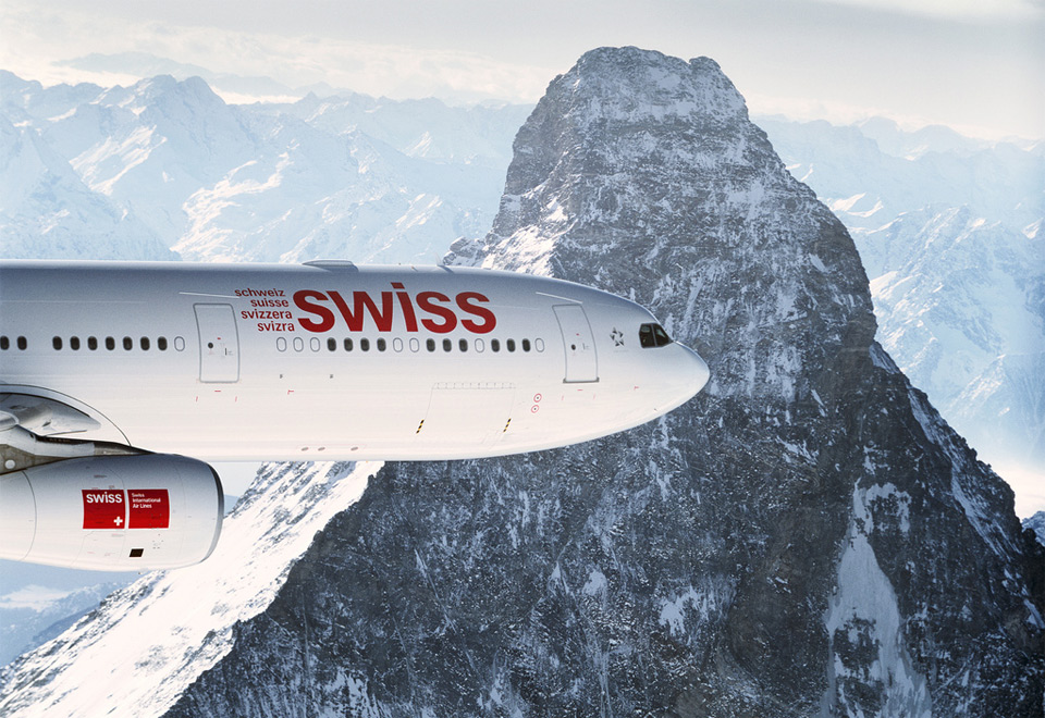 73swiss-airbus-over-alpes