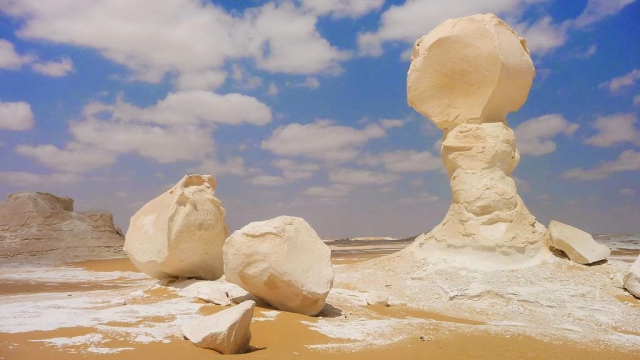 Красивые инопланетные пейзажи в Белой пустыне Египта