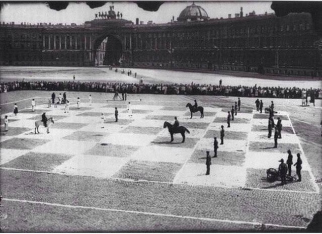 Живые шахматы в Ленинграде (1924 год)