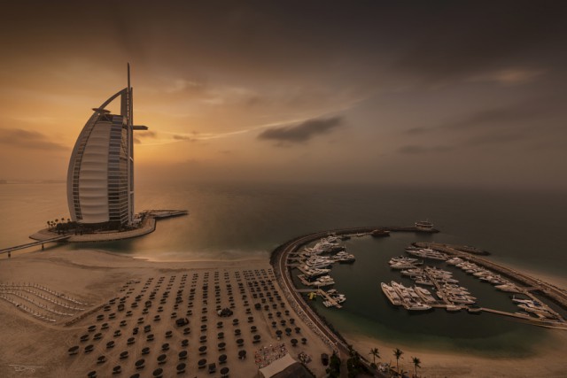 Закат в Дубае