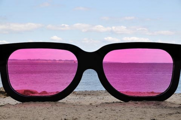Розовые очки Марка Мозера