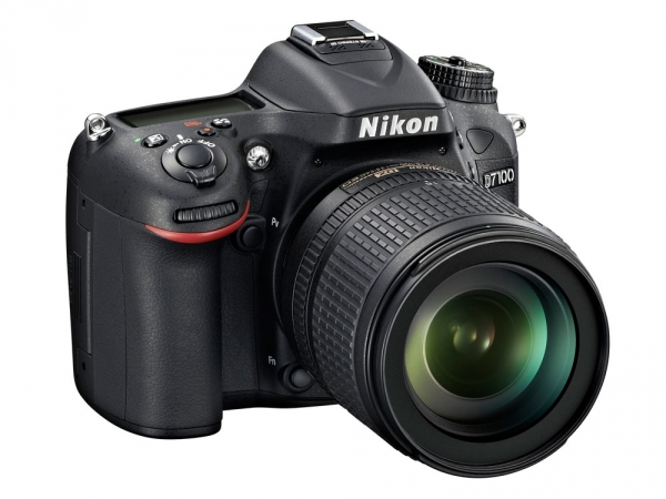 Nikon представила инновационную зеркальную камеру D7100