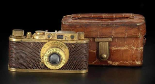       Leica Luxus II