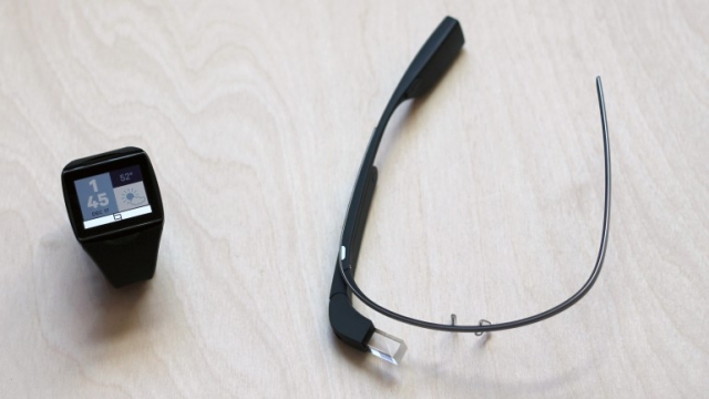 Умные часы (SmartWatch) или Google Glass?