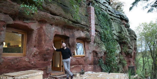 Этот человек построил дом своей мечты в пещере возрастом 250 миллионов лет
