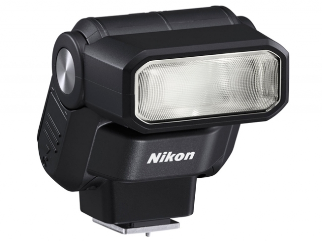 Вспышка начального уровня Nikon Speedlight SB-300