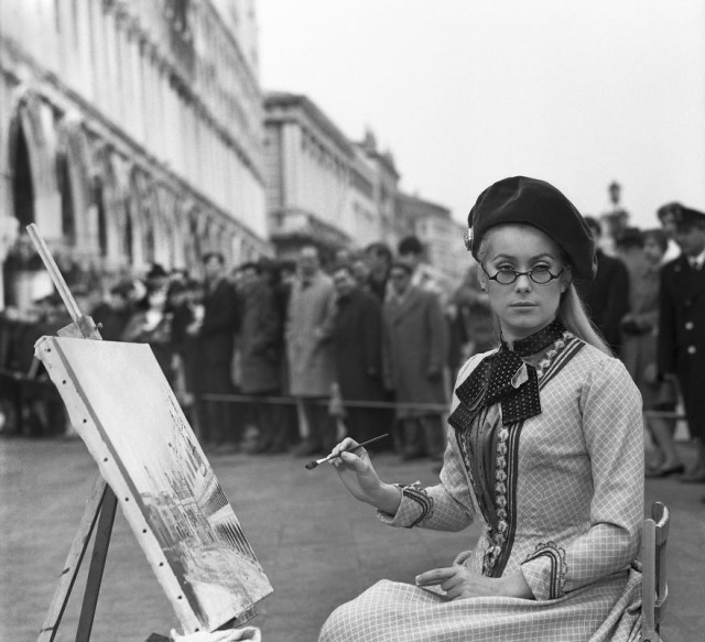 Редкие фотографии известных людей, отдыхающих в Венеции в 1950-60-е годы