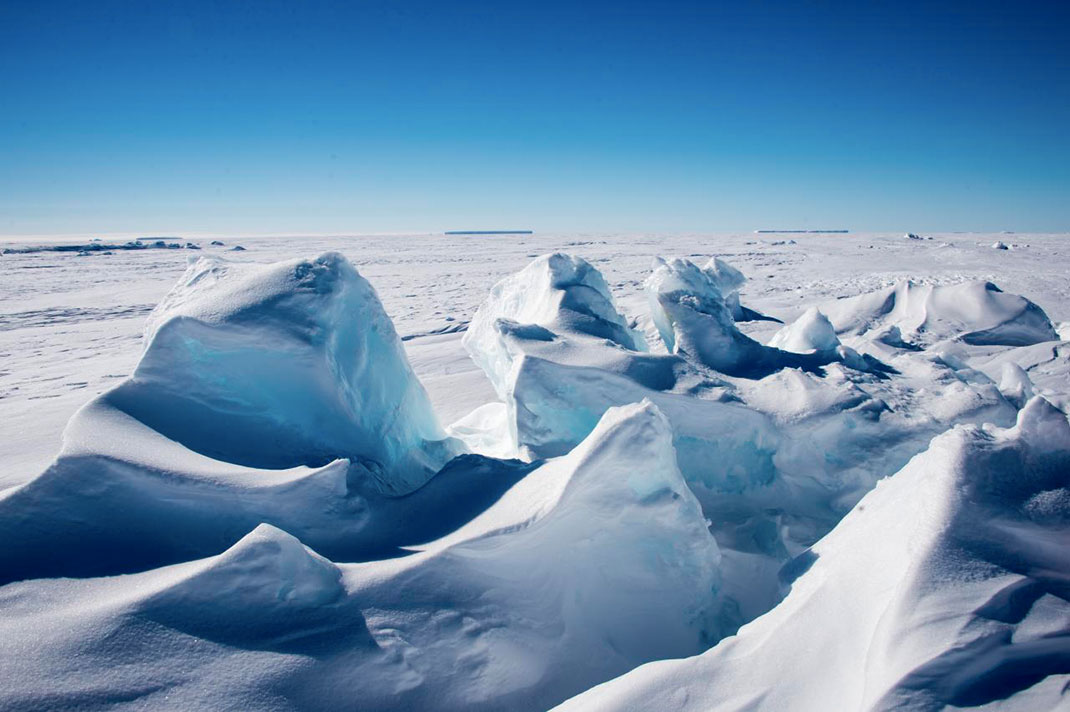 Самое холодное место на Земле – это высокий хребет в Антарктиде