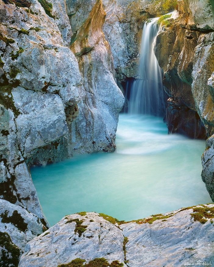 Водопады на реке Соча