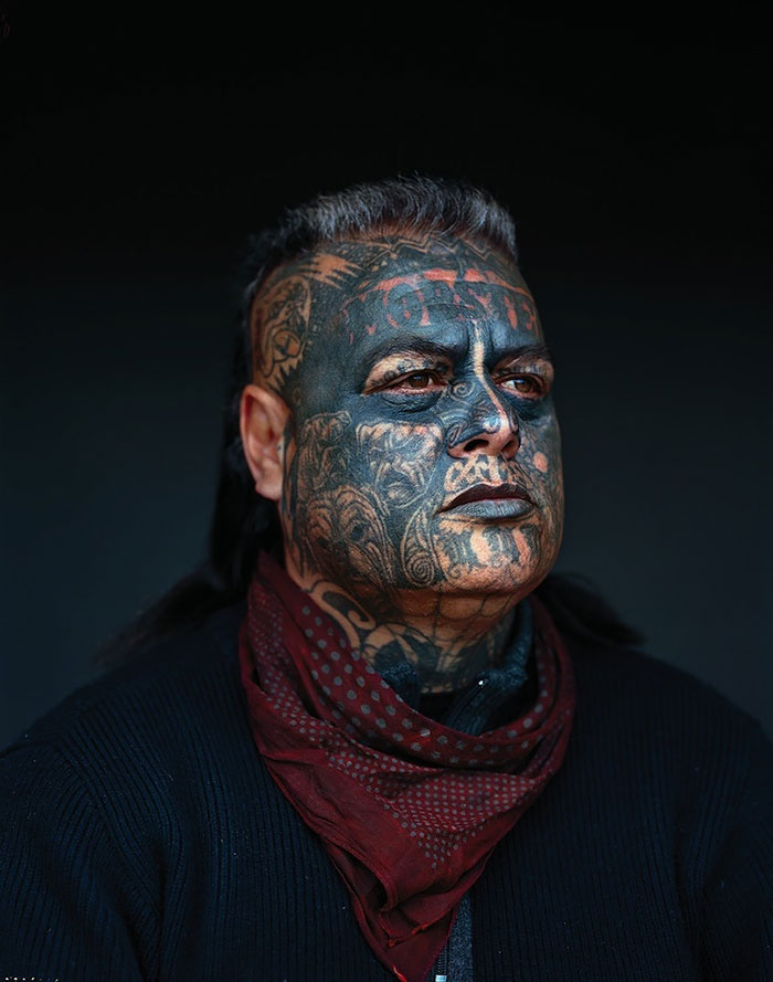 Суровые портреты новозеландской банды Монгрел Моб. Фотограф Джоно Ротман
