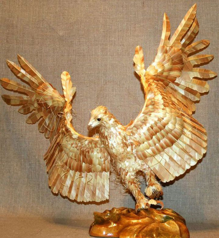 Потрясающие и реалистичные скульптуры животных из сибирского кедра - 14