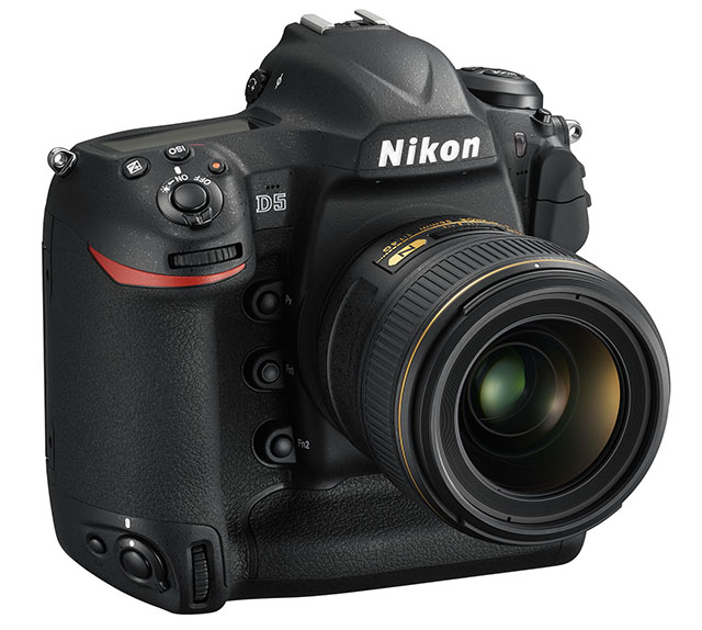 zerkalnyy fotoapparat Nikon D5 5