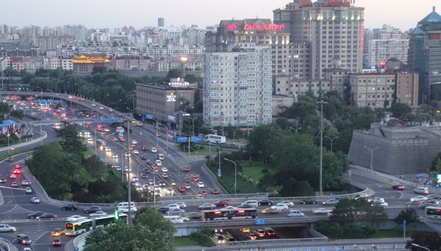 В Пекине приостановили работу заводов и автомобильное движение, чтобы показать жителям чистое небо-8