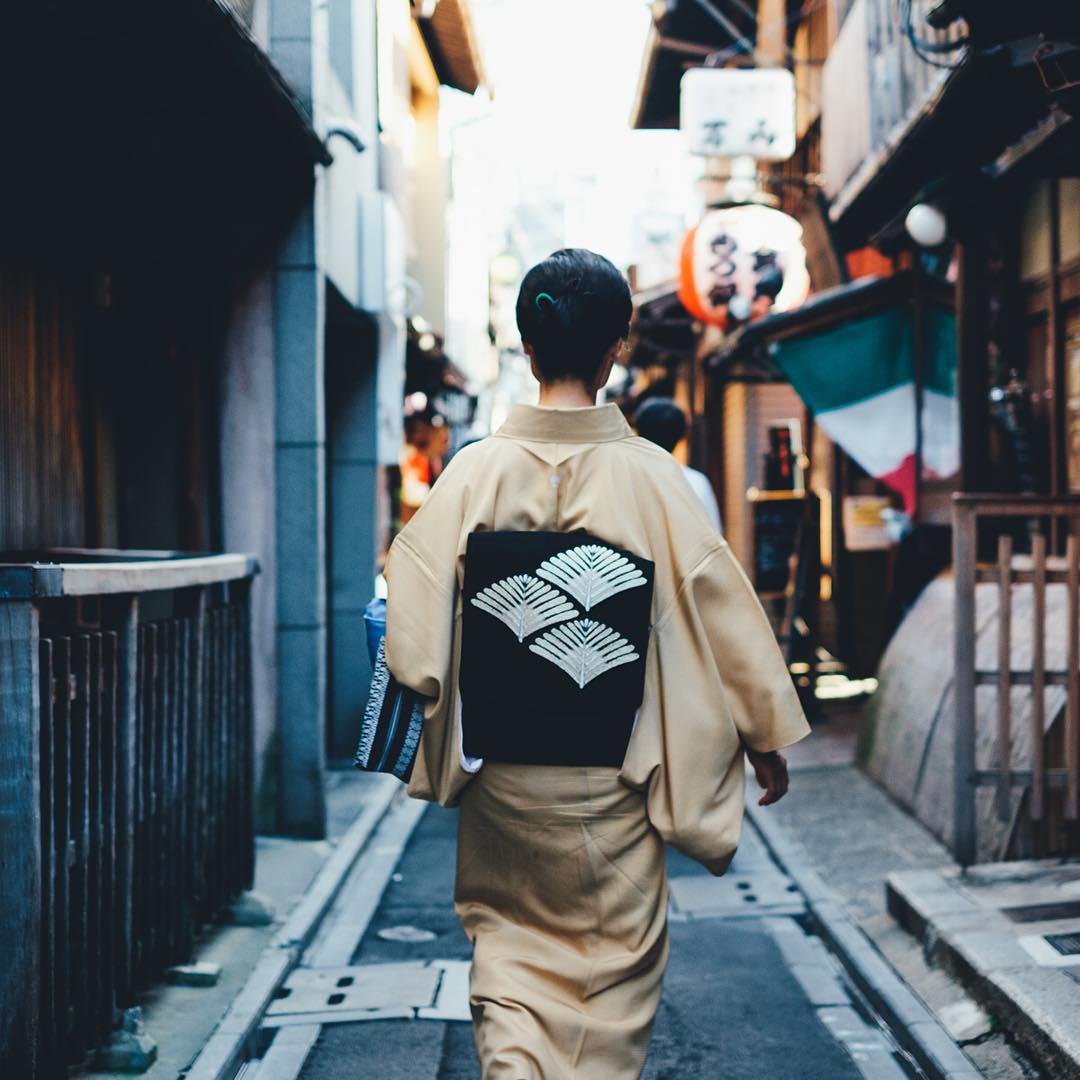 Японский колорит в уличных фотографиях Такаши Ясуи-6