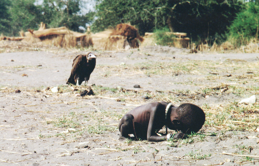 Starving Child and Vulture - Kevin Carter 1993