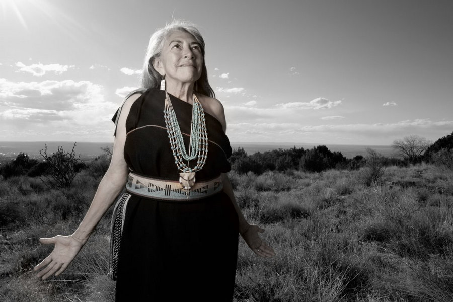 Этот фотограф снимает портреты всех 566 коренных американских народов 13