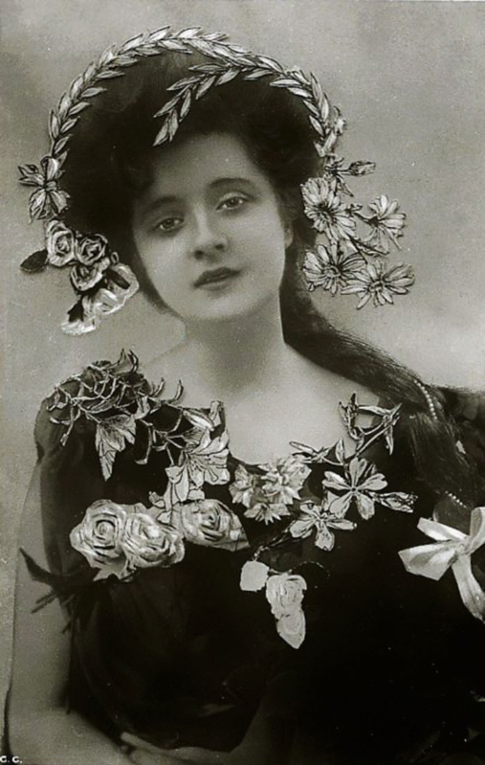Самые красивые женщины 1900-х годов 12