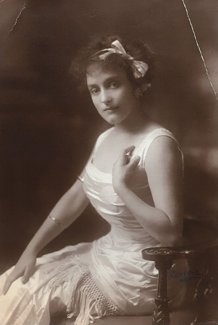 Самые красивые женщины 1900-х годов 15
