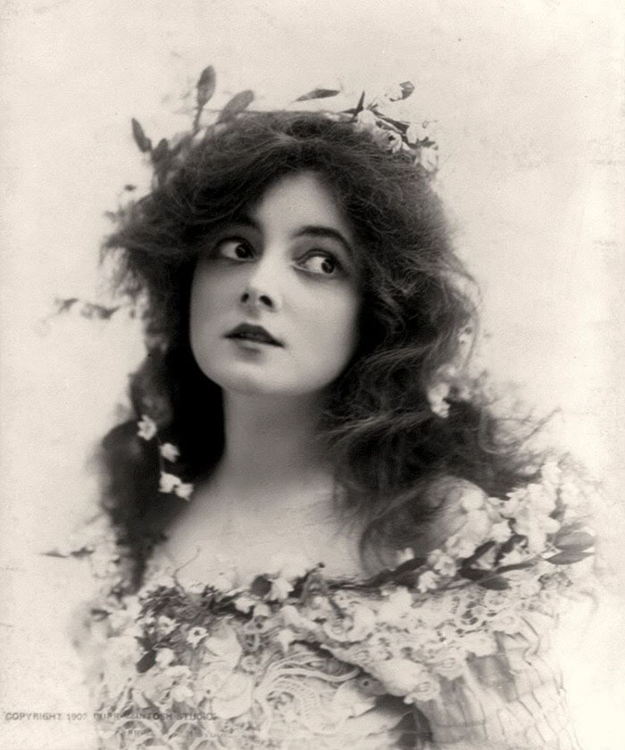 Самые красивые женщины 1900-х годов 3