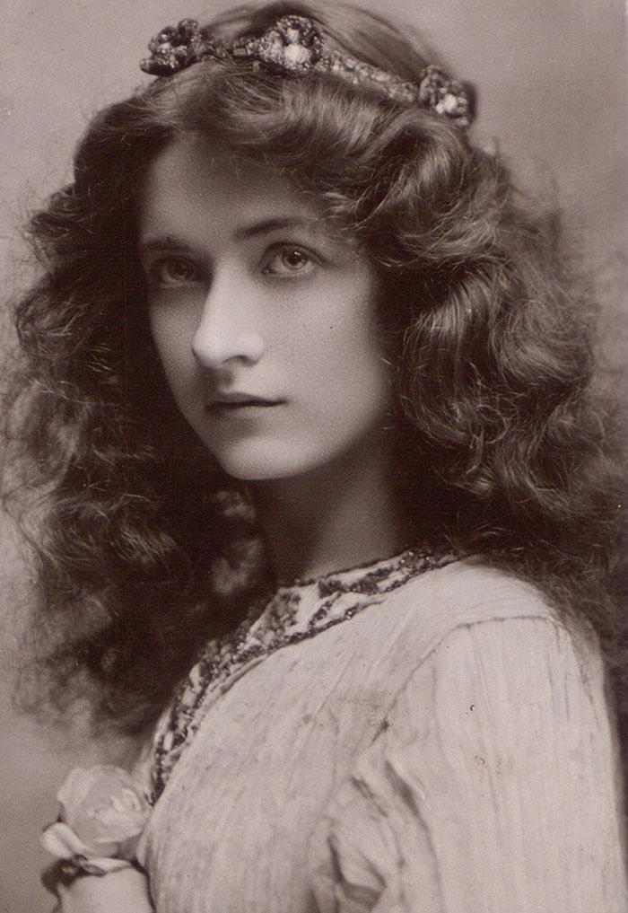 Самые красивые женщины 1900-х годов 5