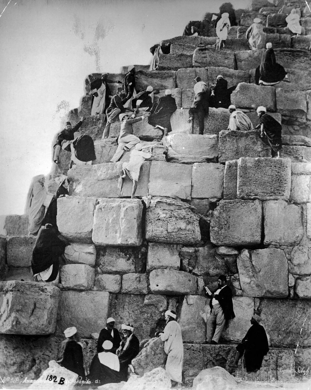 Ретро фотографии туристов на пирамидах Гизы  9