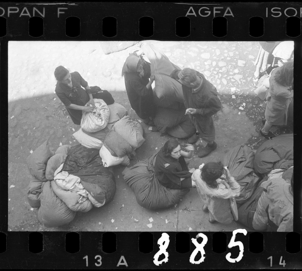 Хроника жизни Лодзинского гетто в фотографиях Генрика Росса  24