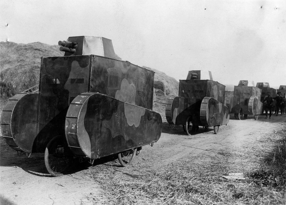 Резиновые танки: как хитрили на войне с не очень тяжёлой техникой. Фотографии 1918-1954 годов 4